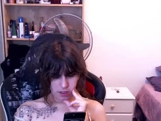 akamedolle