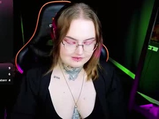 alice_linger