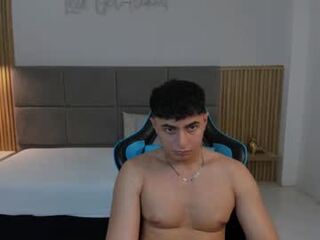 andrewlamar77