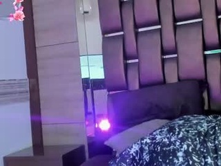 angela_monrroe