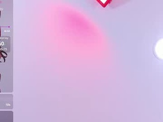 ariana_boobs_