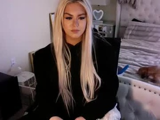 blondebunnyx1