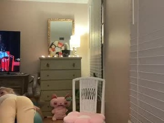 blondestuff4k