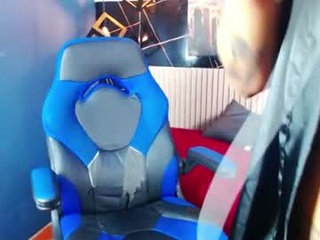 boomshell_boy