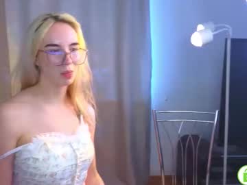 caroline_hey