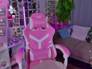 carolinebigboobs