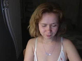 chloe_roo