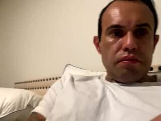 chris5445328367