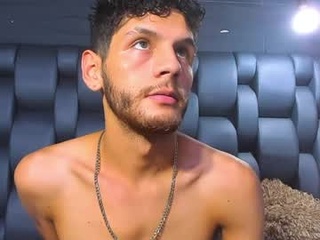 chris_grey2