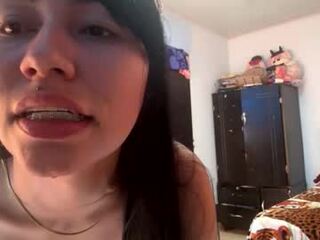 cristal_hot_ass