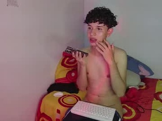 cuddly_twinkie