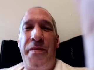 eddiegetsblowjob321
