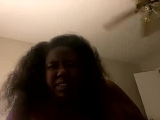 everyhingbigwetandjuicy