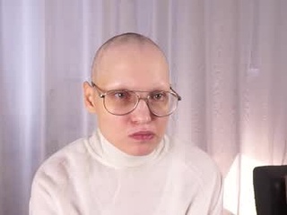 howdy_baldy