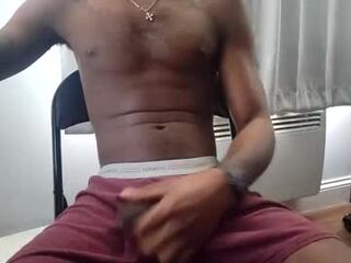 ilovecamsluts95