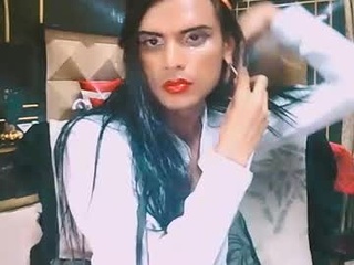 indianlipstickluna