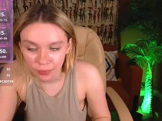 jessica_kissess