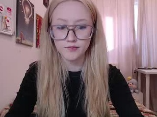 joan_kiss