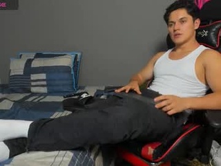 julian_wallace1
