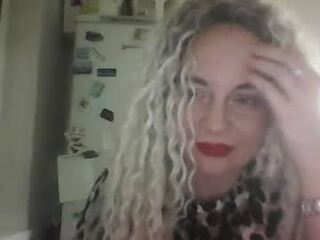 leila_v