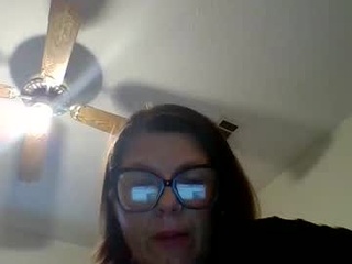 lesleymarie0404
