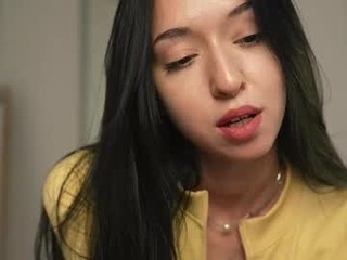 lili_kissy_