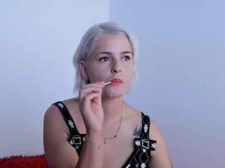 lili_latina47