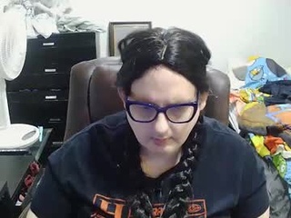lilshysissy82