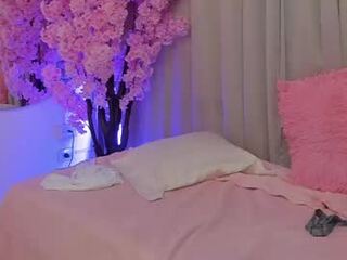 maca_rose