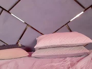 melanie_sm