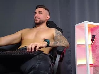 mightyaaron