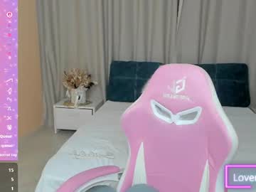mila_vogue