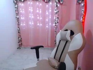 natalie_tits1