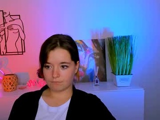 nika_still