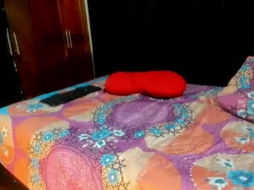 paulina_nylon