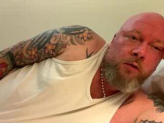 paulyb445