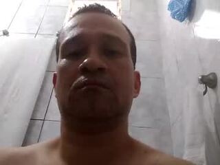 ramojmasturbando200
