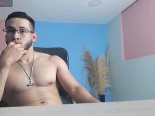 santi_camboy