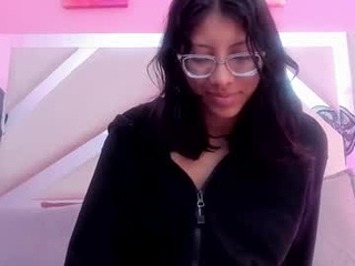 sara_naomi