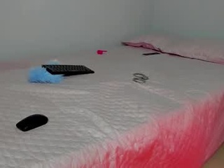 scarletandrouse