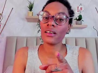simona_brooke