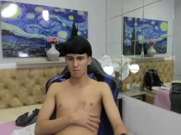 theowhite_