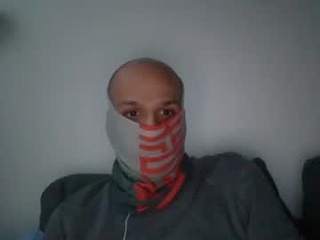 thetubedscarfguy