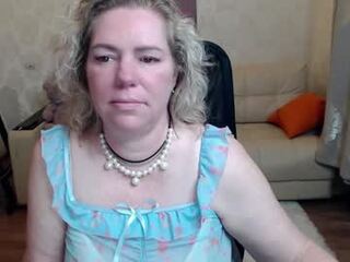 unsual_milf